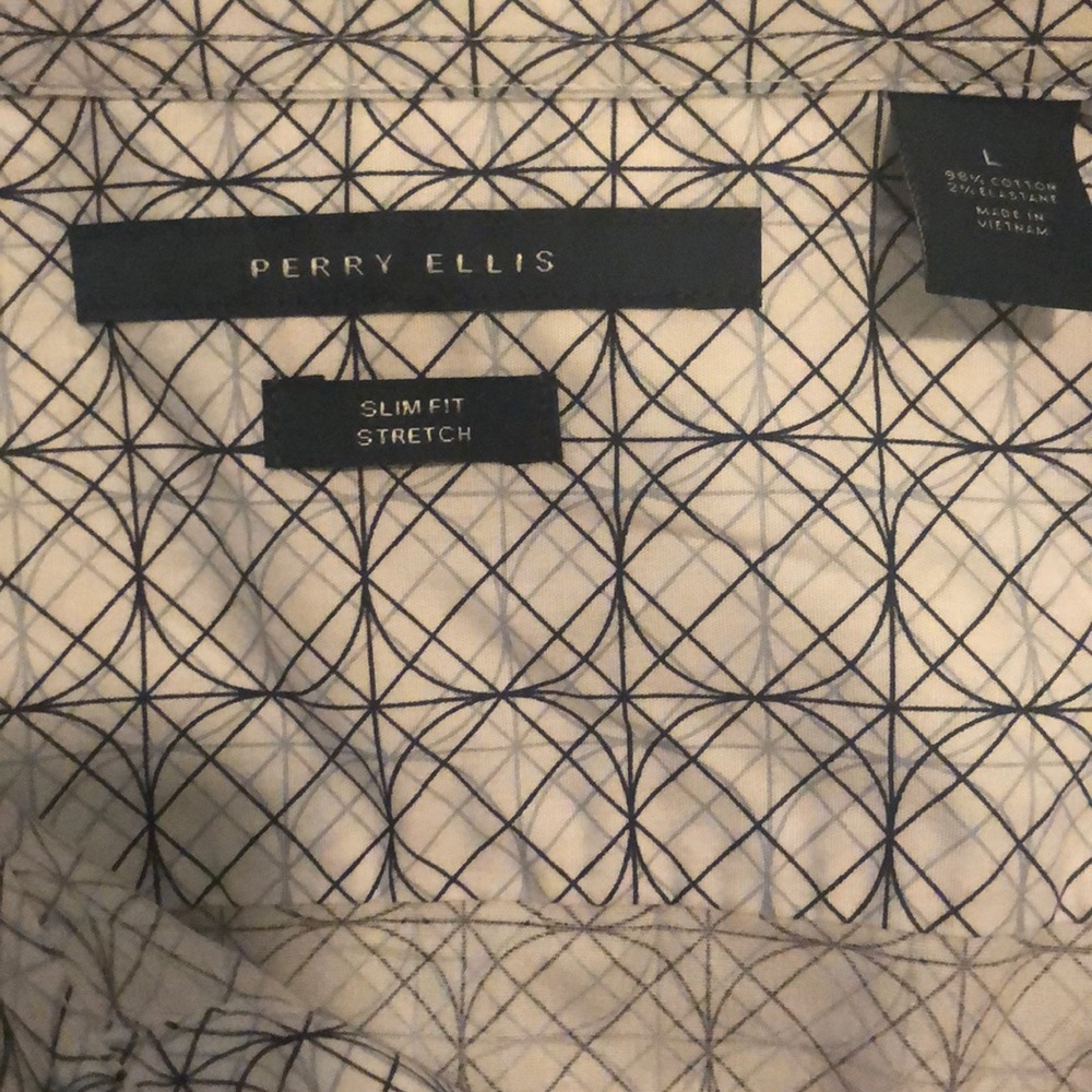 Perry Ellis Geometric Print Button Down - Picture 4 of 5